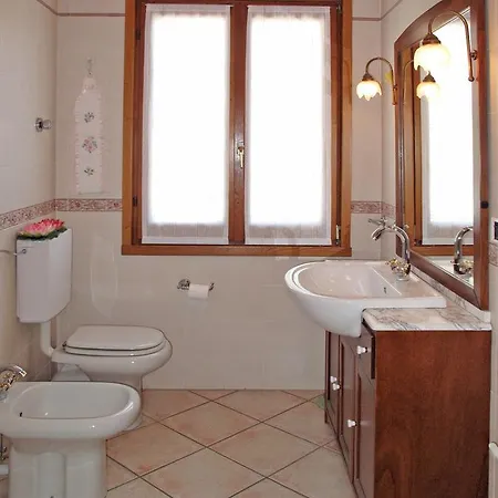 Daire Casa Misi 421s Livo (Lombardy)